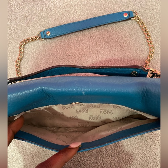 Turquoise Micheal Kors Purse - Picture 10 of 10